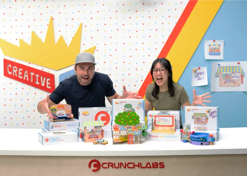 CrunchLabs Review - What You Get in the STEM Box